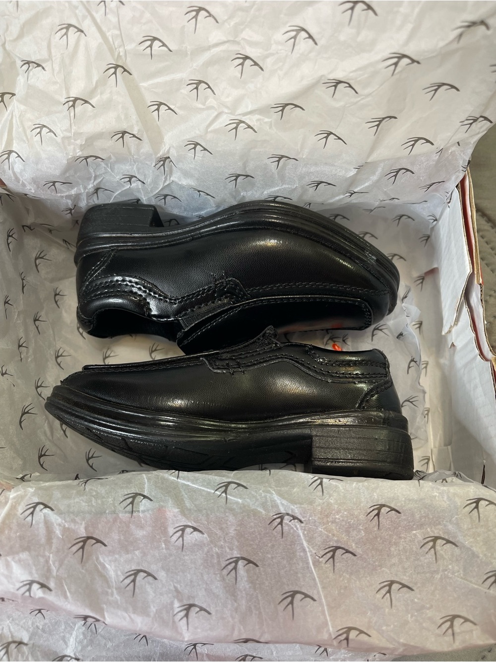 Deer Stags Boys' Wise Dress Comfort Slip-On Loafer Black / 5.5 Toddler / Medium - Picture 6 of 9